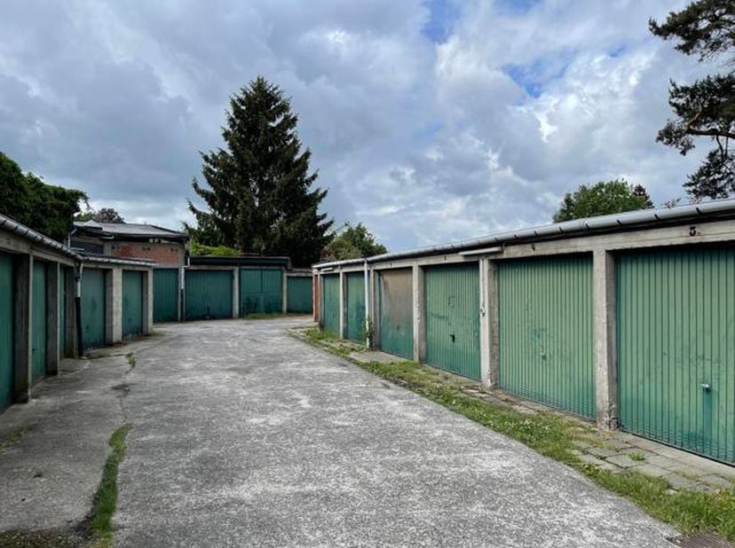 Garage te huur
                    in 1180 Ukkel