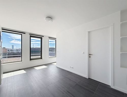                                         Studio met slaaphoek te koop in Brussel, € 199.750
