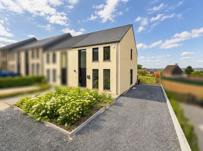 Huis te koop in Molekensstraat 183,
                    9600 Ronse