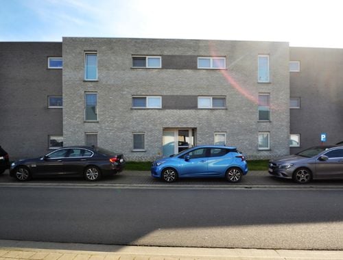                                         Appartement à louer à Harelbeke, € 750
