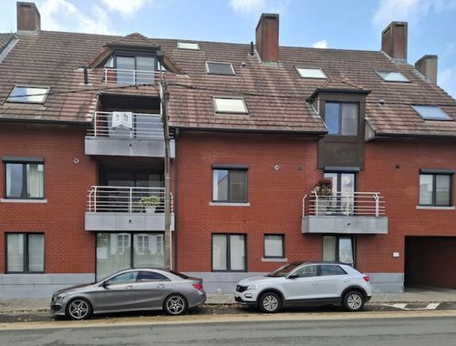                                         Appartement à louer à Zwevezele, € 730
