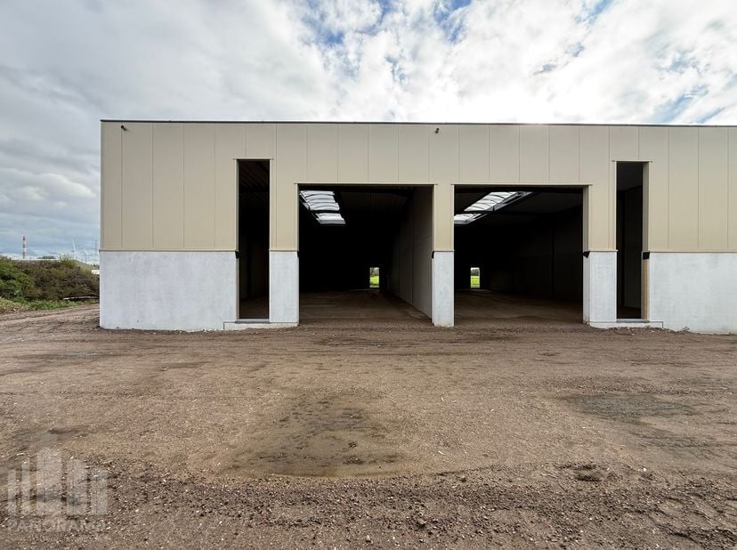 Bedrijfsvastgoed te koop in Doornzeelsestraat 80,
                    9940 Evergem