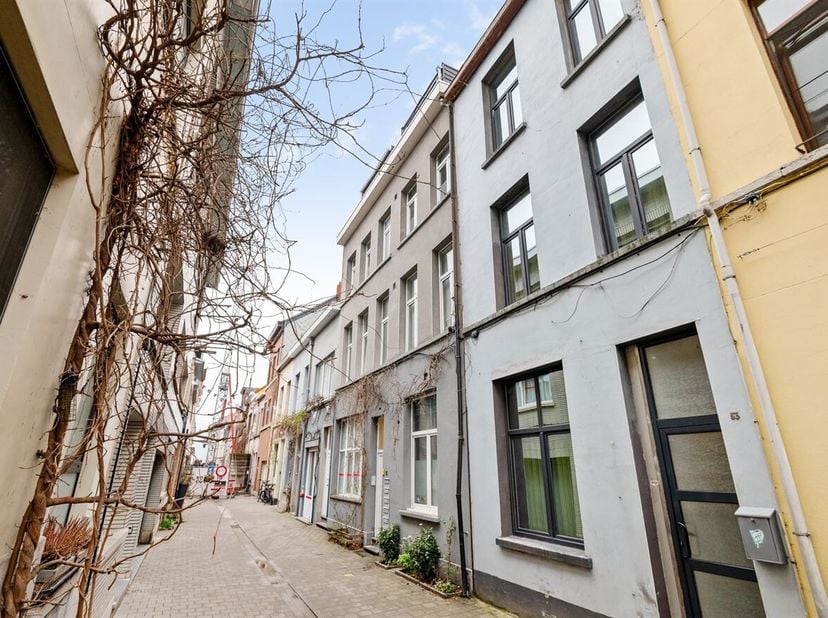 Instapklaar 1-slaapkamer appartement op rustige locatie<br />
 Ligging: Ontdek dit appartement op de Klappeistraat, een rustige straat tussen de Lange