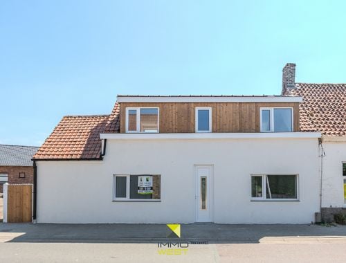                                         Maison à vendre à Alveringem, € 325.000
