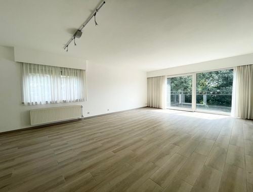                                         Appartement à louer à Woluwe-Saint-Pierre, € 1.475
