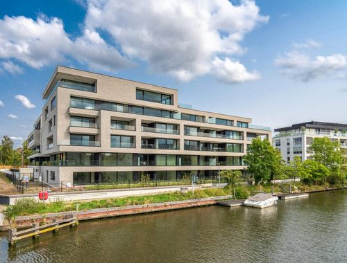                                         Appartement te huur in Kortrijk, € 1.850
