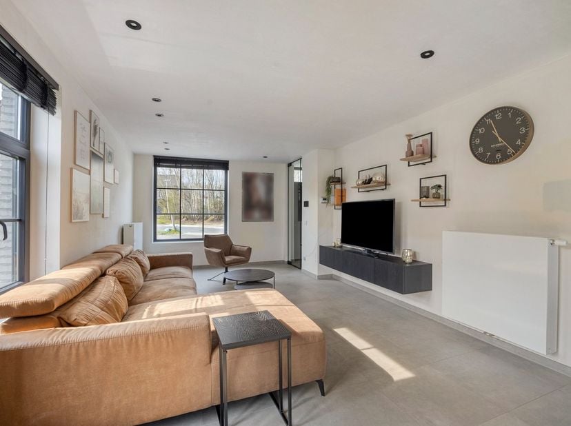 Op zoek naar een smaakvolle nieuwbouwwoning op een toplocatie?<br />
Maar:<br />
✔️ Je wil liever geen btw betalen? Aankoop mogelijk onder 2 % registr