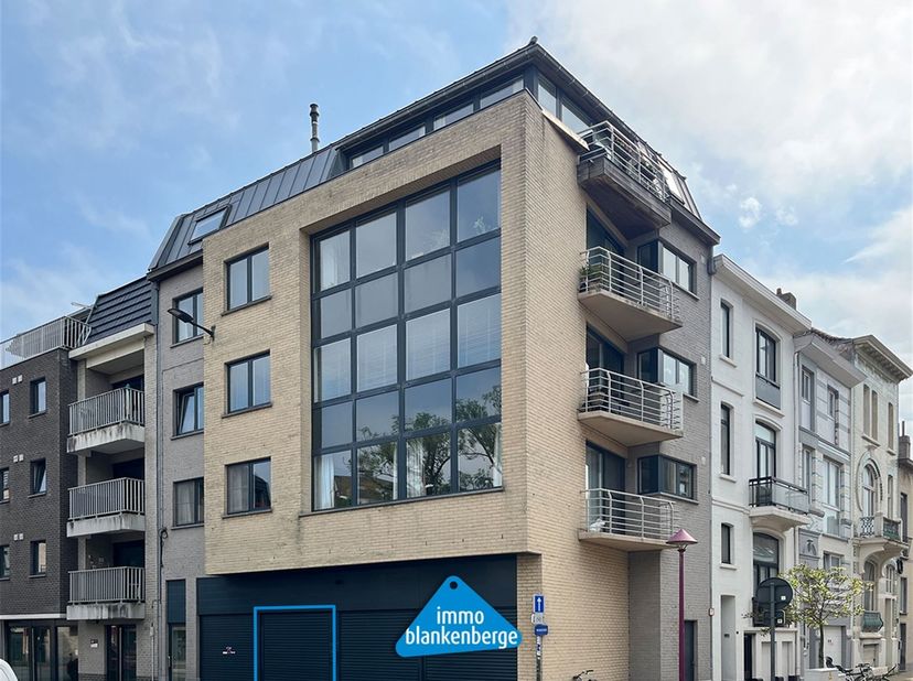 Staanplaats gelegen te residentie Mercado I.<br />
<br />
Deze staanplaats in de parklift heeft een draagvermogen van maximaal 2 ton. Met een lengte v