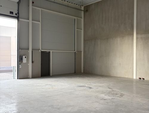                                         Opslagplaats te huur in Kortessem, € 1.100
