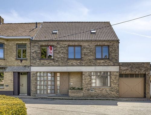                                         Woning te koop in Lo, € 490.000
