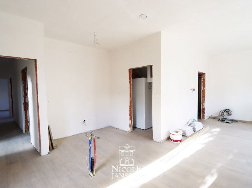 Appartement te koop
                    in 3680 Maaseik