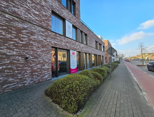                                         Handelspand te huur in Assebroek, € 2.950
