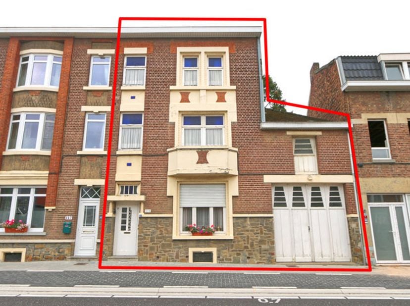 Huis te koop in Maastrichtersteenweg 115,
                    3700 Tongeren