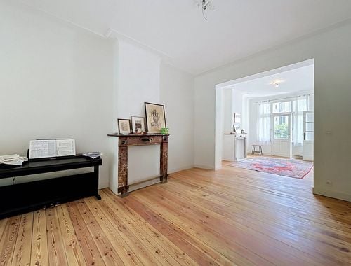                                         Appartement te huur in Laken, € 1.100

