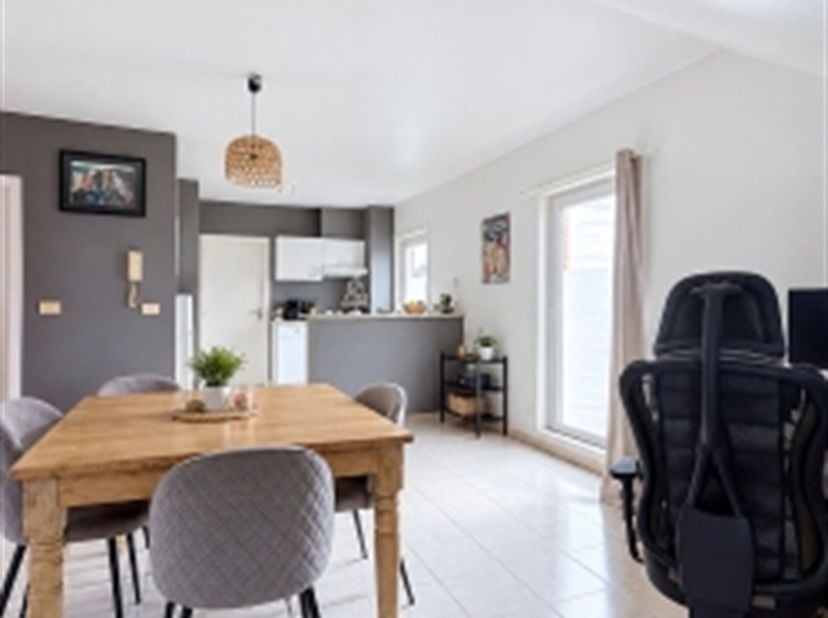Appartement te huur in ,
                    7700 Lowingen