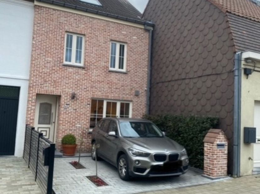 Huis te huur in Veldstraat 8,
                    8580 Avelgem