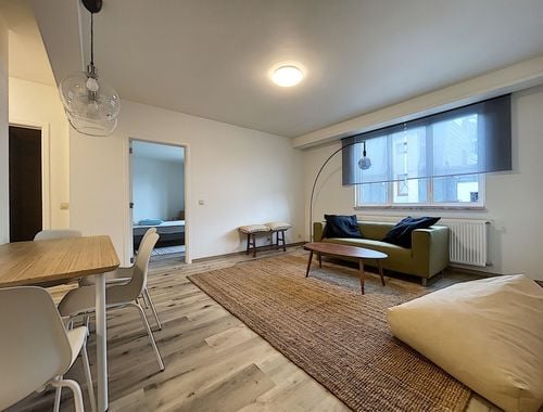                                        Appartement à louer à Bruxelles, € 1.350
