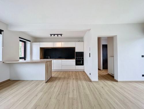                                         Appartement à louer à Ciney, € 915
