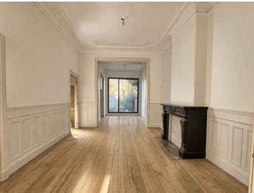                                         Maison de ville à louer à Ixelles, € 6.290
