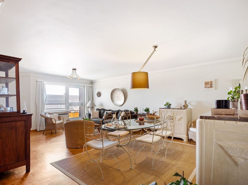 APPARTEMENT PRÊT À EMÉNAGER AVEC DEUX TERRASSES ET UN GARAGE<br />
Cet appartement prêt à emménager est situé à Duffel, à proximité des écoles et des
