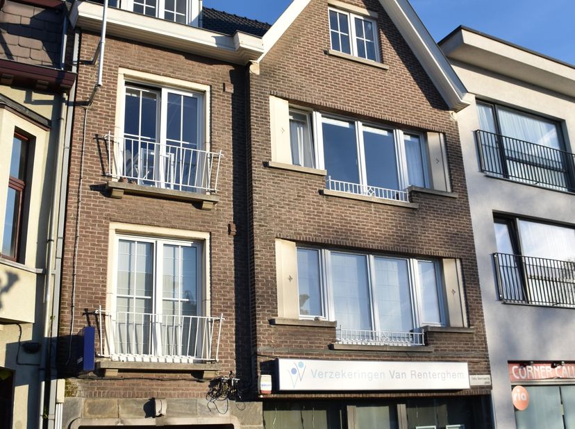 Bien professionnel à vendre à Felix Beernaertsplein 58,
                    9230 Wetteren