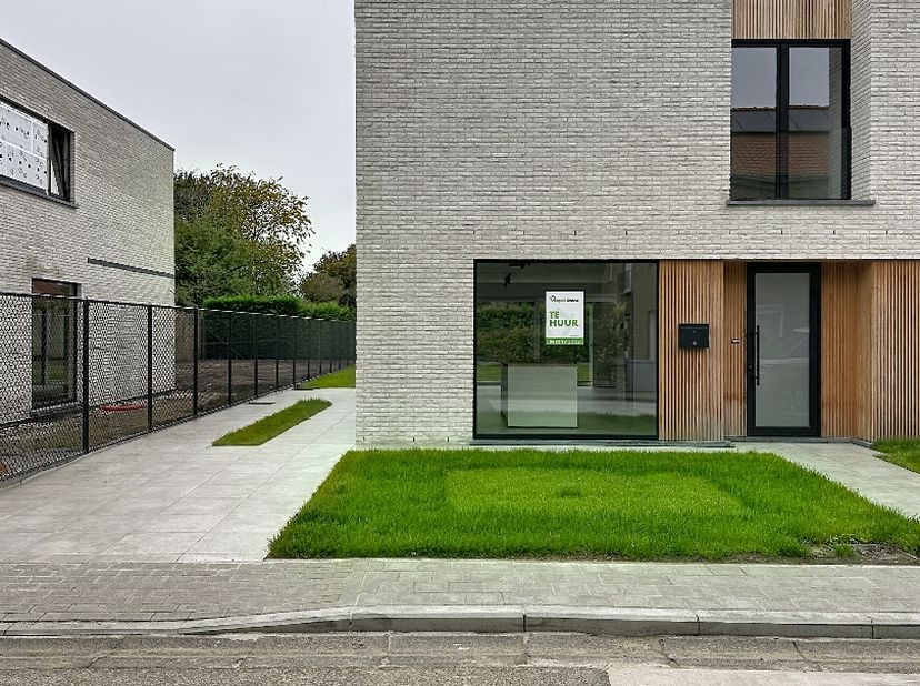 Huis te huur in Moerewegel 3,
                    8680 Koekelare