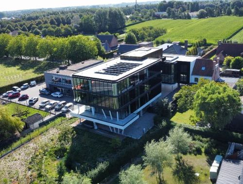                                         Kantoorruimte te huur in Roeselare, € 4.415

