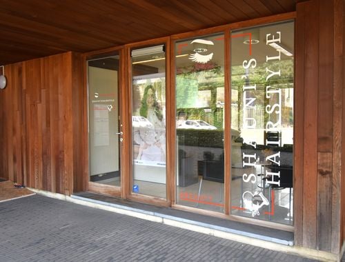                                         Handelsgelijkvloers te koop in Lanaken, € 115.000
