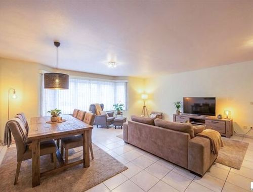                                        Appartement à vendre à Mariakerke, € 235.000
