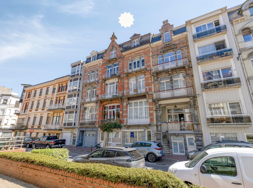 "De zee is dichtbij. De rest maak je zelf van dit plekje."<br />
<br />
Op wandelafstand van de Zeedijk in Blankenberge ligt dit gelijkvloers appartem