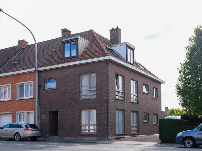 Appartement te koop in Meenseweg 80,
                    8900 Ieper