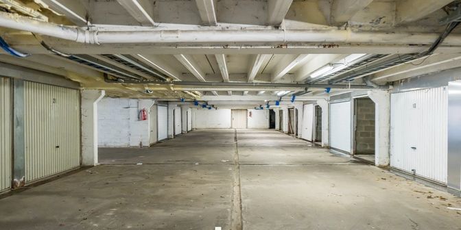 Garage à vendre à Aalbeeksesteenweg, 8500 Kortrijk