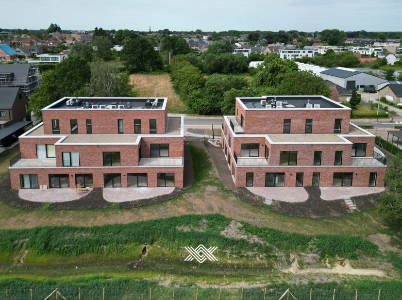 Dit lichtrijke appartement maakt deel uit van de succesvolle ontwikkeling 'De Lijsters' en is gelegen in de groene rand van het centrum van Merelbeke.