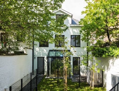                                         Triplex te koop in Sint-Joost-ten-Node, € 695.000
