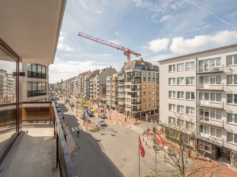 Appartement te koop in Zoutelaan 1 bus 42,
                    8300 Knokke