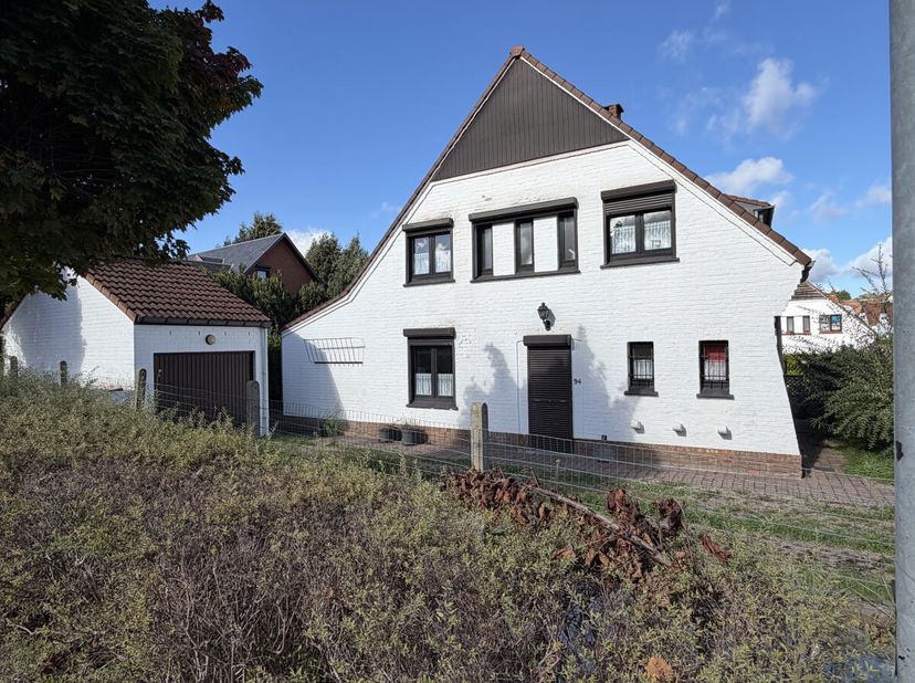 Maison à vendre à ,
                    6001 Marcinelle