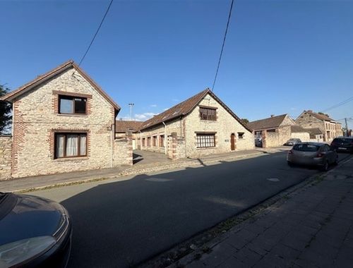                                        Immeuble d’appartements à vendre à Vaulx, € 675.000
