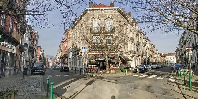 Appartement te huur in Rue Peter Benoit 39 bus D, 1040 Etterbeek