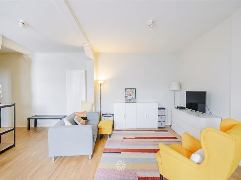 GENT CENTRUM - Centraal gelegen 1 slaapkamer-appartement met aangenaam terras<br />
Dit instapklare appartement bevindt zich op het gelijkvloers van e