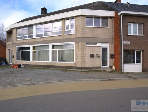                                         Immeuble d'appartements à vendre à Zoerle-Parwijs, € 725.000
