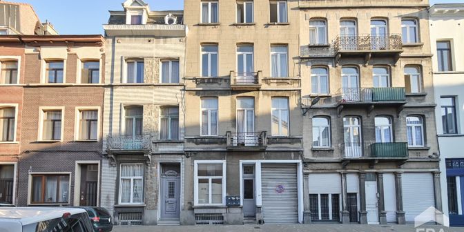 Appartement te koop in Rue Vanderlinden 14, 1030 Schaarbeek