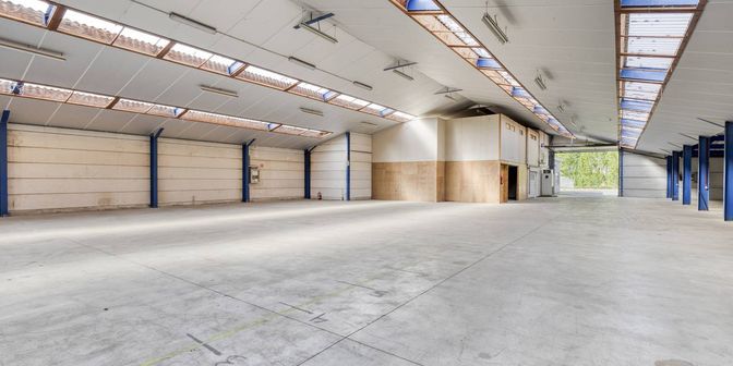 Bedrijfsvastgoed te huur in Oostlaan 1, 8850 Ardooie