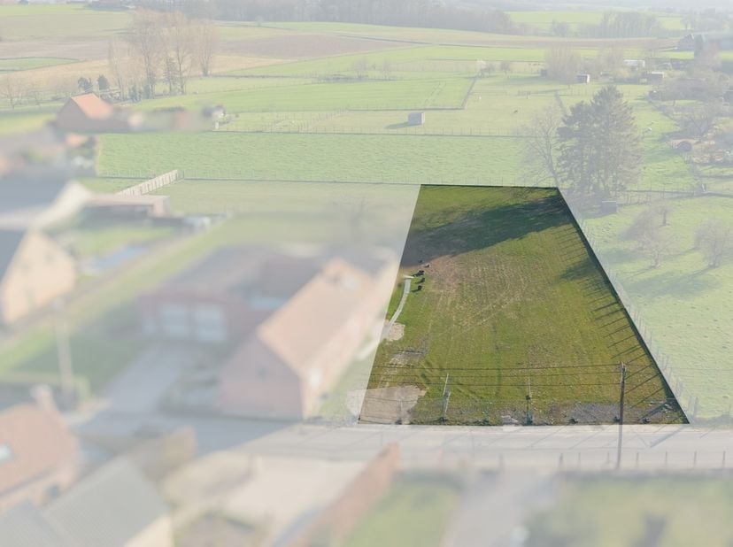 Ben je op zoek naar een rustig gelegen bouwgrond met een prachtig zicht? Dit is jouw kans!<br />
<br />
Deze bouwgrond bevindt zich in het pittoreske