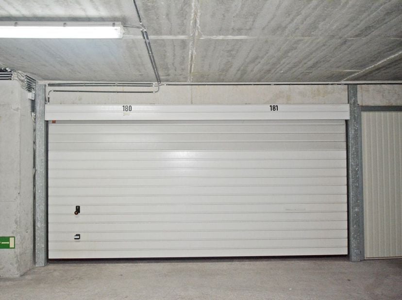 Garage à louer
                    à 8300 Knokke