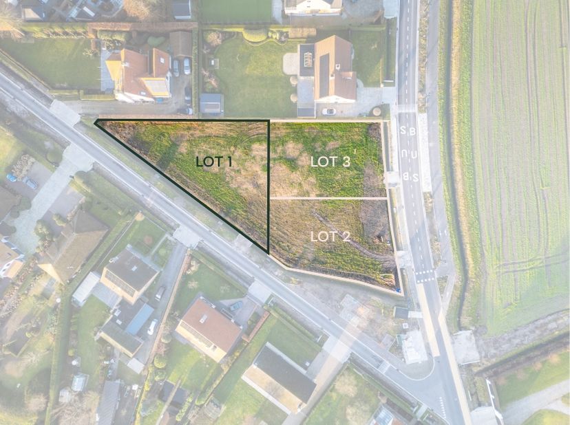 Op de hoek van Waterpolder en de Langeweg in Middelburg biedt Dumobil dit ruim perceel aan voor de realisatie van een nieuwe duurzame villa. De bouwgr