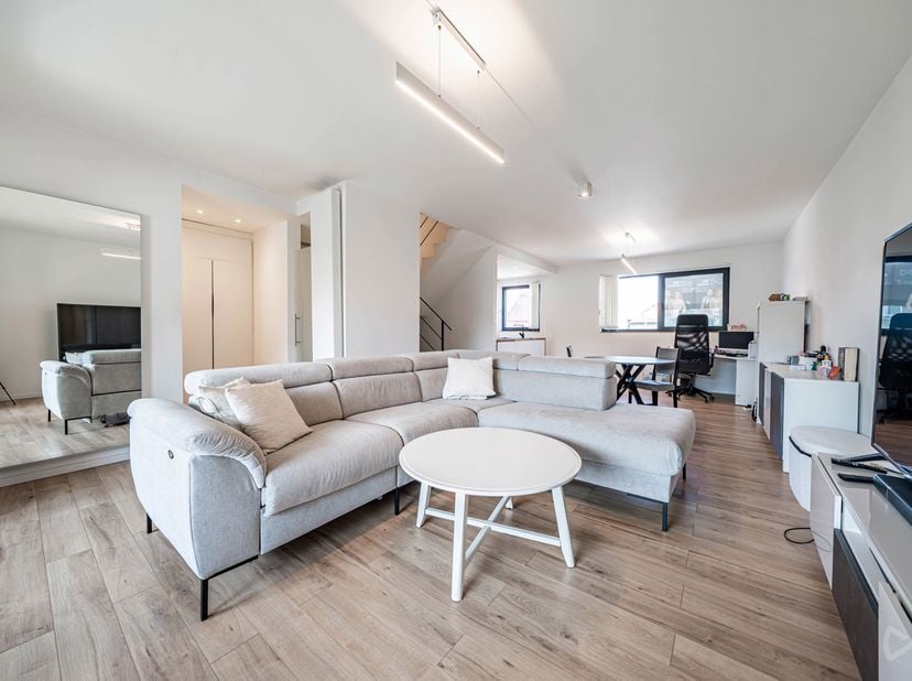 Informations &amp;amp; visites : anastasia.s@weinvest.be | 02 315 77 22<br />
Idéalement situé à Grand-Bigard, en périphérie immédiate de Bruxelles, We In