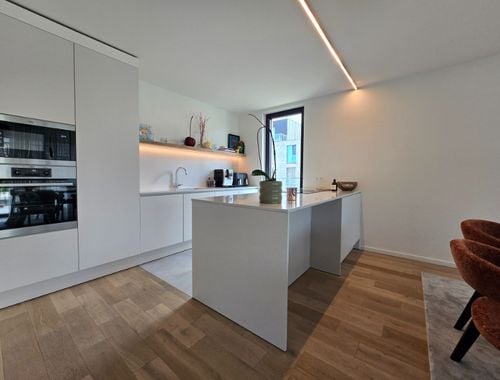                                         Appartement te huur in Assebroek, € 1.290

