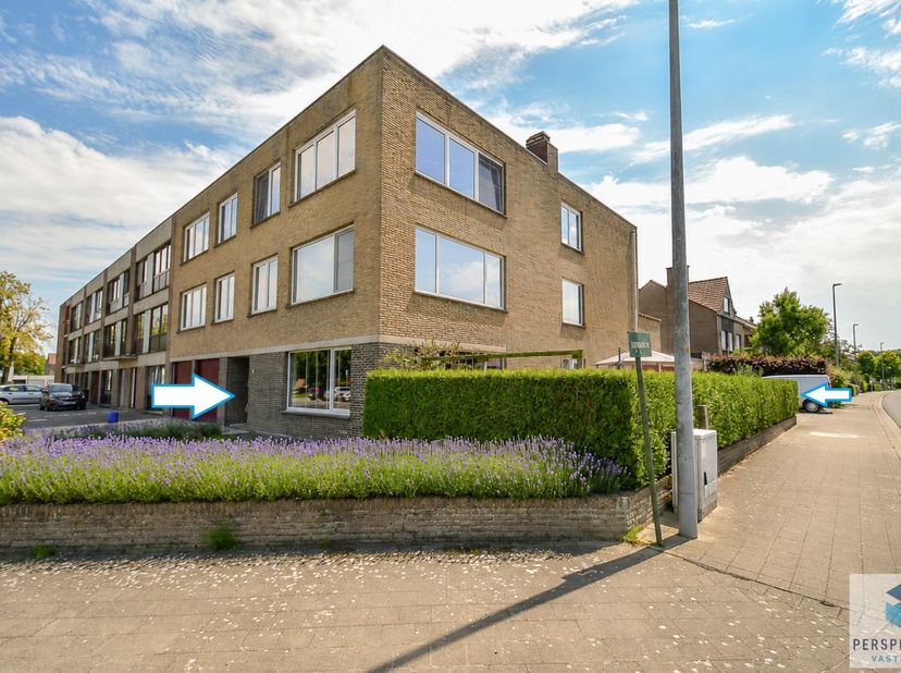 SINT-KRUIS – Richtprijs: €299.000 - Groot gelijkvloers hoekappartement (136 m²) – 3 slaapkamers – 2 terrassen - mogelijkheid tot aankoop van de dubbel