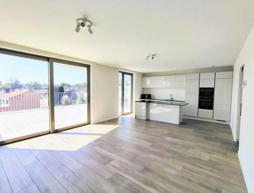                                         Appartement te huur in Wezembeek-Oppem, € 1.650
