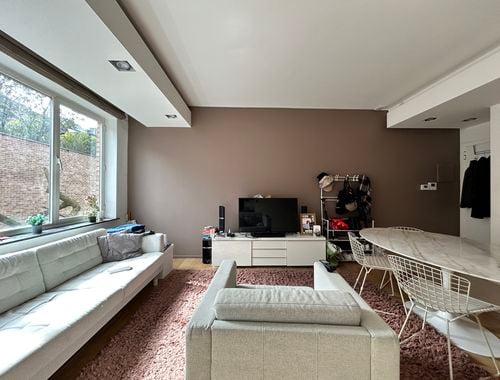                                         Appartement te huur in Elsene, € 1.250
